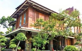 Villa Mediana